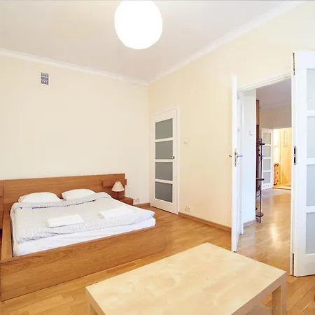 Goodnight Warsaw Apartments - Wspolna 69 Apartment *